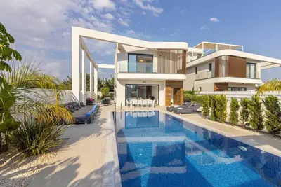 Image de 4 bedroom villa In Nissi beach