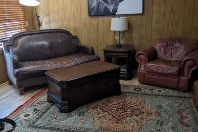 Image de Cozy rural cottage less than 10 minutes from Regional West Medical Center