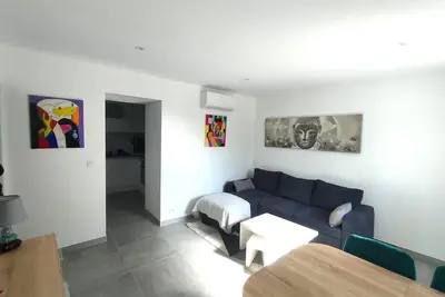 Image de 2 pièces en Rdc climatisé avec terrasse