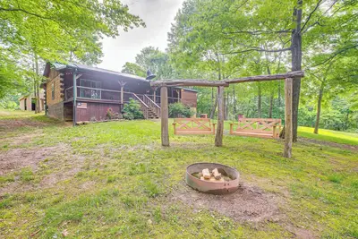 Image de Pond & Fire Pit: Charming Log Cabin near Blue Rock