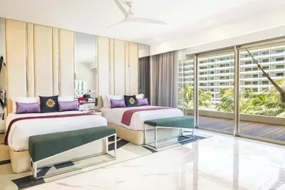 Image de à la carte your vacation in lovely Cancun at 1 of 3 locations, 1-3bdrm suites #2