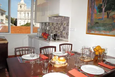 Image de Apart lumineux Jolies vues, 2 chambres 2 salles de bains complètes près d'Alfama