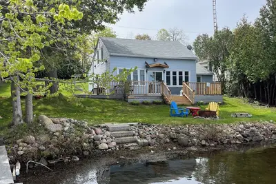 Image de Charming 4-bedroom cottage with Ac, WiFi in peaceful Roseneath