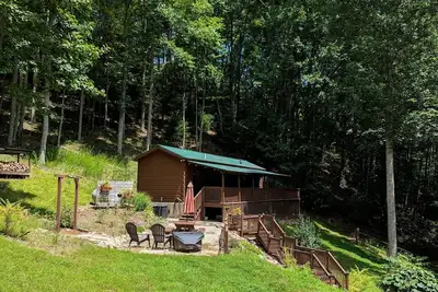 Image de Big Pine Hideaway, a 2 Bedroom Cabin with Hot-tub and A/C