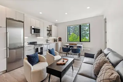 Image de Lakeside Hideaway 2 Kings Lake View at City Beach
