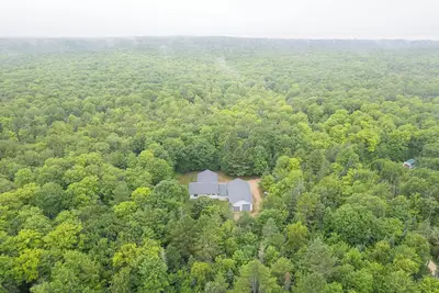 Image de Lost in the Woods- Gather for the Holidays in a Spacious Cabin