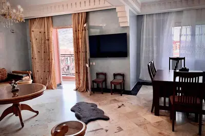 Image de Appartement confortable au centre de gueliz, proche de toute commodités.