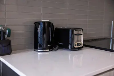 Image de Downtown Suite: Steps from Eaton