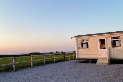 Image de Coastal Chalet in Tudweiliog- Tyddyn Mawr