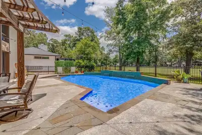 Image de Country Club Oasis Retreat - Pool & Patio