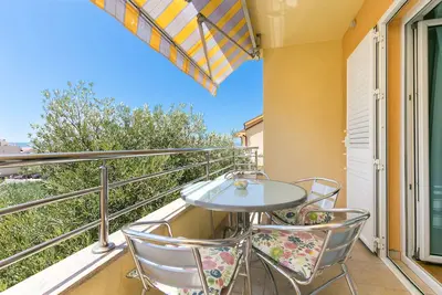 Image de Appartement d'une chambre avec le balcon Tucepi, Makarska (A-24643-a)