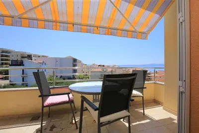 Image de Appartement d'une chambre avec le balcon et la vue sur le mer Tucepi, Makarska (A-24643-d)