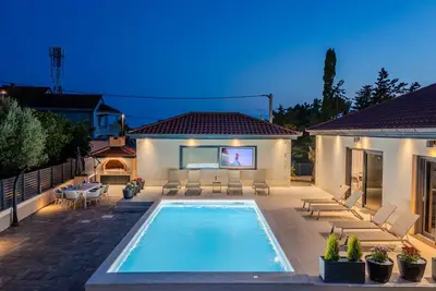 Image de Maison de vacances avec la piscine Privlaka, Zadar (K-24747)