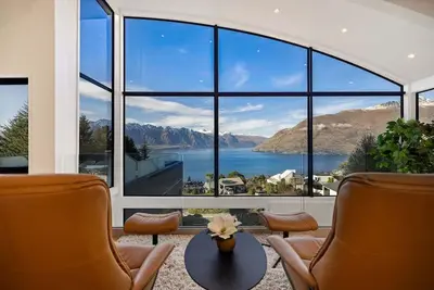 Image de Luxury Away - Sumview- Hot Tub-Free Parking-Bbq