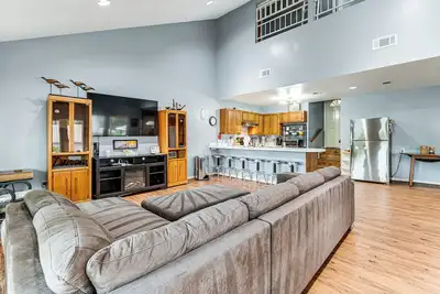 Image de Steps to Marina: Coldspring Retreat w/ Lake View