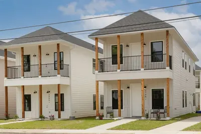 Image de Ranger: New Home, 2mi-A&M/Walk-Legends Event Ctr