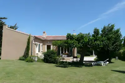 Image de Villa 'Saule' avec terrasse privée, jardin privé et Wi-Fi