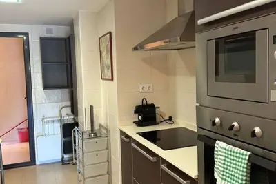 Appartement 2 chambres avec clim et Wi-Fi, proche de Port Aventura