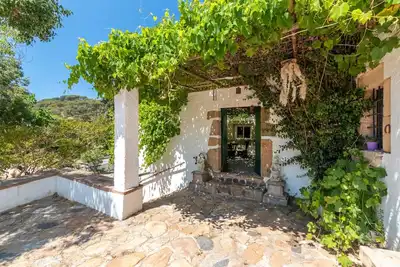 Image de Maison de vacances 'Masía Can Garriga, Avia' avec vue sur la montagne, terrasse privée et Wi-Fi