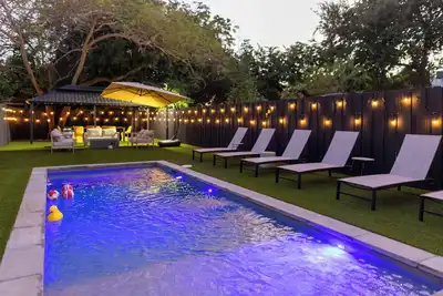 Image de Cuban Lux Miami Retreat Design District, Bbq, Pool