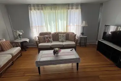 Image de Charming 4-bedroom house with WiFi, Ac in lovely Buffalo