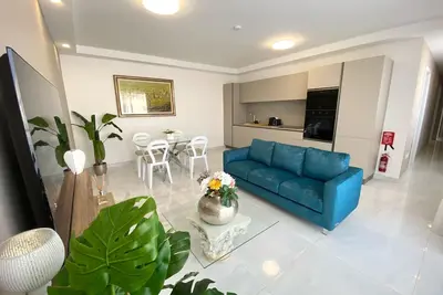 Image de Mia White Luxury Suite with large private terrace, 2bed2bath, 50mt from the sea