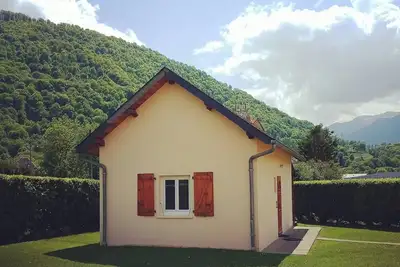 Image de Maisonnette sur terrain partagé avec terrasse privative, et passage privatif.