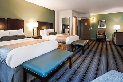 Image de 2 Boutique-Style Rooms | Indoor Pool, Gym, & Near Magnificent Mile