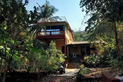 Image de Family friendly homestay in forest just five minutes away from arabian ocean.