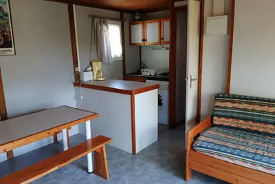 Image de Cabane proche des lieux touristiques des vallées du Lot et de l'Aveyron