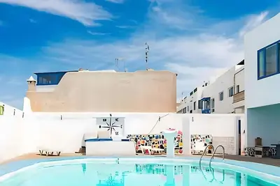 Image de Maison de vacances 'La Santa' avec vue mer, piscine partagée et Wi-Fi