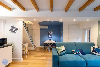 Image de Appartement 'Nido Blu - Cosy Home' avec vue sur lac, Wi-Fi et climatisation