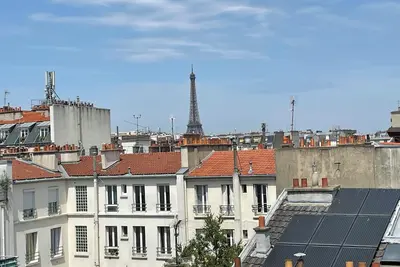 Image de Appartement calme et élégant, avec vue tour Eiffel