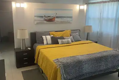 Image de Chic Beachside Escape in Marina Bay – Just a few steps away from Sand & Sun!