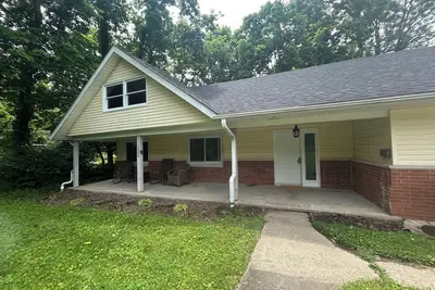 Cozy & Quiet 2bd/1bth Near Campus & Downtown Bloomington!