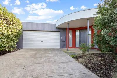 Image de Coastal Whispers on McGregor