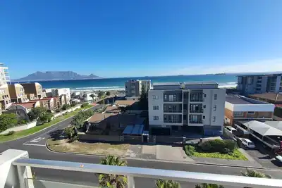 Image de Mountain and Oceanview at Blouberg