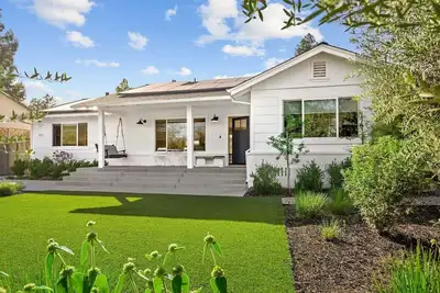 Image de Calistoga Downtown Luxury Home