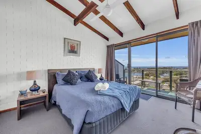 Panoramic Townhouses: Superior