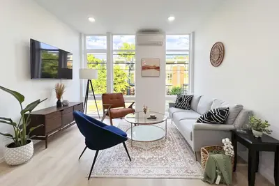 Image de Charming Rooftop View in heart of Seattle - Townhome with WiFi, Ac