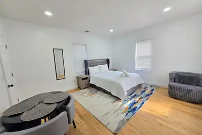 Image de Large Group-Friends Family Business-5bedroom 3bath Bound Brook Nj/Nyc