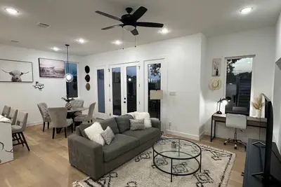 Image de Charming 3-bedroom townhome in Downtown Houston