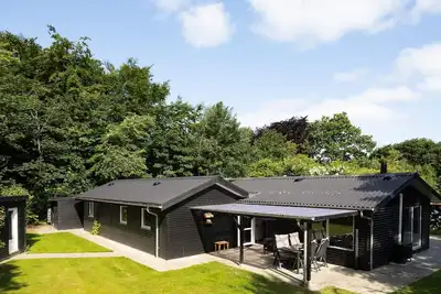 Image de Belle maison à Toftlund avec sauna