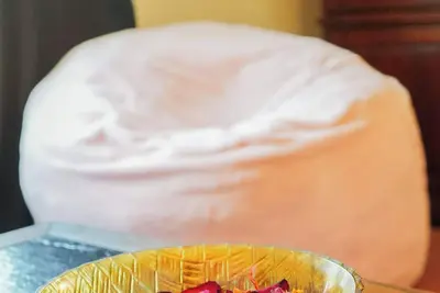 Image de Downtown/Pet Friendly- Hound Dog Bungalow by Heart Break Hotel -2br/1b