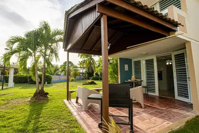 Image de La Casita. Charming Family Villa just steps from the  beach. Full/Ac and Wifi.