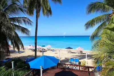 Image de Beachfront apt on stunning paynes bay - Bora Upper