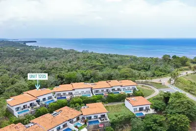 Image de Pristine Bay 1205- everything you need!