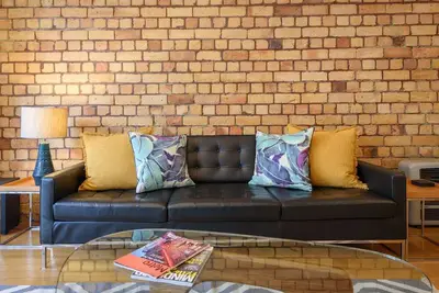 Image de Spacious Light-filled Central Character Apt - so close to Britomart & the Uni!