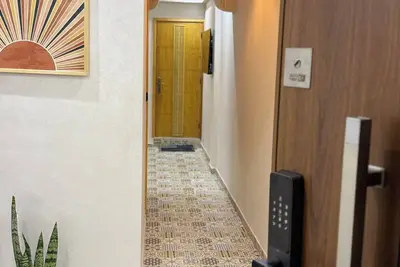 Image de Julie's Airport apartment with WiFi, Ac, 5 minutes walking to Airport