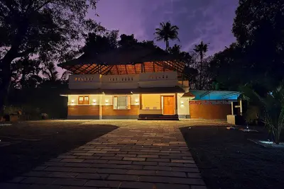 Image de Acrewood Farmhouse, heritage-style house, soulful retreat into the  nature.